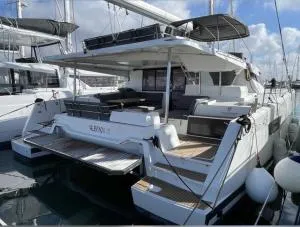 chambres d'hôte sur voilier très luxueux - La Grande-Motte