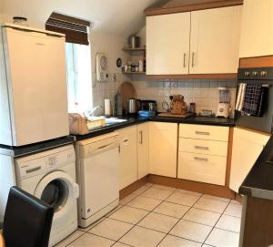 2 bedroom harbour view apartment in Kinsale