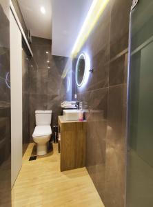 Athens Stay 50 Dual Private Suites Dual Baths Netflix