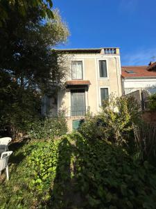 Appartements Studio 1 Chartres gare et Colisee a 100m : photos des chambres