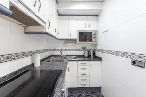 3 Bdr Apt In Cornella 5 Mins Form The Metro