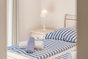 Charming villa in LES ISSAMBRES with SEA VIEW and swimming pool