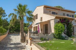 Charming villa in LES ISSAMBRES with SEA VIEW and swimming pool