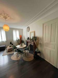 Superbe T2 de caractère au centre classé 3 étoiles