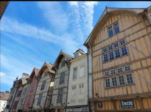 Superbe T2 de caractère au centre classé 3 étoiles