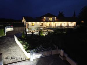 Villas Villa 5*, 15 personnes, Piscine a 20 min de Geneve : photos des chambres