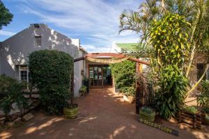 Woodlands Cottages & Camping