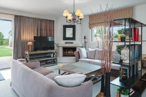 Anamnesis. Feel the Mediterranean.