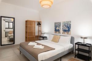 Large Home with Private Garden