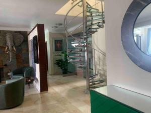 Modern Centrical Evaristo Apartment With Tub