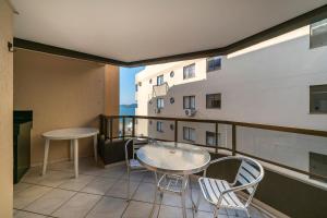 A02 - Estrela do Mar 403 A - Centro de Bombinhas - 30m do mar - Ótima localização