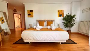 Exclusive Lerma - Smart TV de 75", Netflix y Parking Gratis