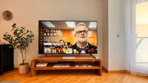 Exclusive Lerma - Smart TV de 75", Netflix y Parking Gratis