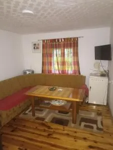 Kamena kuća- Stone House Scepanovic Bijela - Kruševice