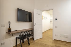 ThreeMoonsBoutique HousePandora