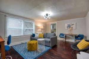 #StayinMyDistrict Heritage House Pet Friendly Apartment - كوس بي