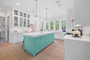 "Sun Haven" in WaterColor GOLF CART included! home