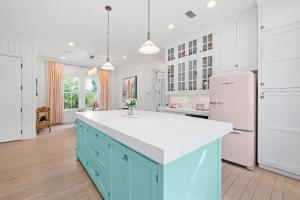 "Sun Haven" in WaterColor GOLF CART included! home