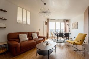 Appartements Confort & Spacieux Family Travel pour 6 - 10- to Disneyland Paris 25- to Paris - In front of Train Station Torcy RER A : photos des chambres