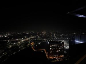 The Smoke by Velvet 40th Floor City & River View