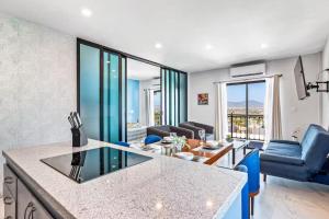 Breathtaking Views 1-Bdrm W-Pool Maison Alizee