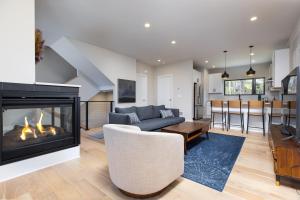 Lake George Luxe- Brand New, Ideal Location - Ubytování bez kategorie ve městě Lake George