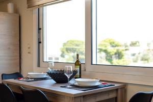 Demis Apartments Near Athens Airport By SEM