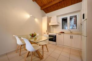 Corfu Glyfada Beach Apartment