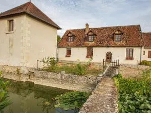 Gîte 4 chambres avec piscine couverte et jardin proche des châteaux de la Loire - FR-1-491-370 - Ушам