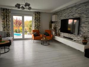 The LiliHill House jezioro, sauna, balii, las