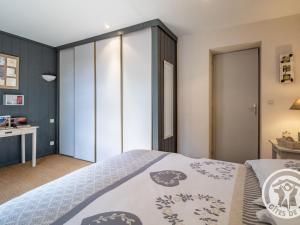 Maisons de vacances Gite charmant avec jardin, proche activites nautiques - FR-1-622-75 : photos des chambres