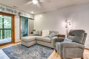 Hike and Leaf Peep! Condo 2 Mi to Silver Dollar City