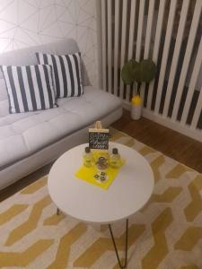 Hermoso Estudio full amenities en equipetrol