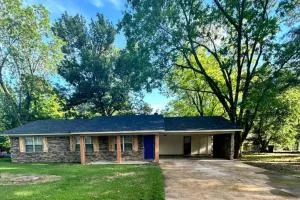 The Farmhouse - Springhill