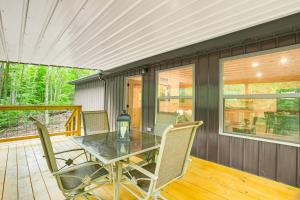 7 Mi to Hocking Hills State Park: Family Home!
