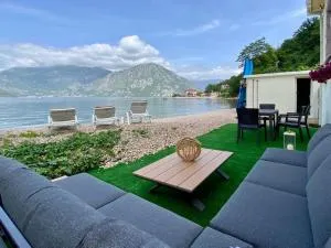 Lovely Beach House with Own Beach & SUP for Guests - Lipci