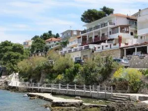 Apartments Makjanić - 耶尔萨