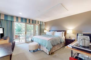 Rosario Relaxation Condo - C