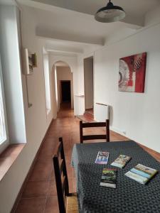Apt capitale du Luberon appartement 3 chambres 4 lits