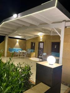 Cheerful 3 bedroom home with garden