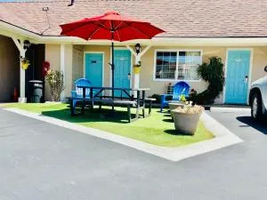 Central Coast Inn Cayucos - 卡幽卡思