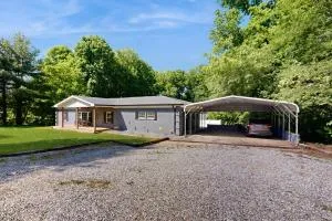 Morganton Escape - Laurel Hill