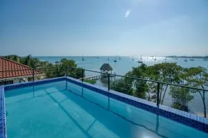 NEW Oceanfront 5 Bedroom Private Island Villa - Punta Gorda