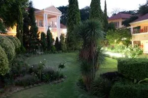 Little Tuscany Boutique Hotel - Chartwell