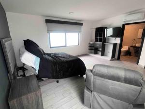 Luxury apartment private with only shared jacuzzi