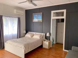 West End Studio 5 - Saint Lucia