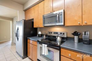 Dual Apts in Downtown Austin Perfect for Groups