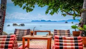 Ten Moons Lipe Resort - Ko Lipe