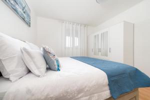 Holiday house with a parking space Dugi Rat, Omis - 23046