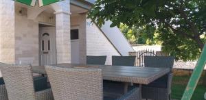 Apartments with parking space Pavicini, Marcana - 23228